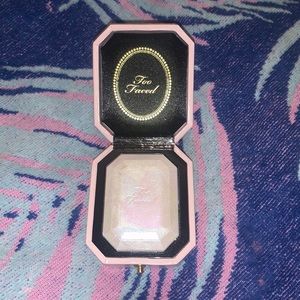 Too Face Diamond Fire Highlighter
